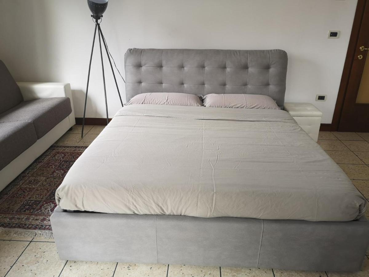 New Life Bed & Breakfast เมสเตร ภายนอก รูปภาพ