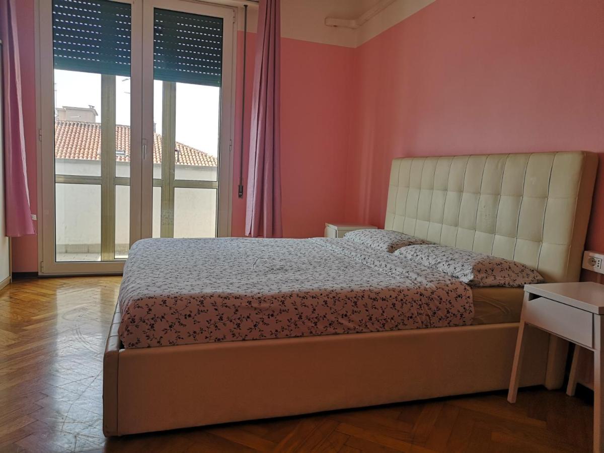 New Life Bed & Breakfast เมสเตร ภายนอก รูปภาพ